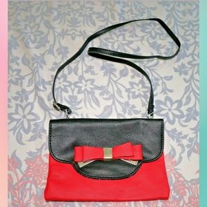 BETSEY JOHNSON Black & Red Bow Cross Body Purse